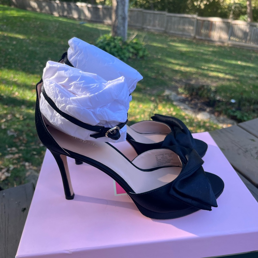 ♠️KATE SPADE BRIDAL BOW BLACK SATIN HEELS SANDALS 9 - Picture 6 of 13